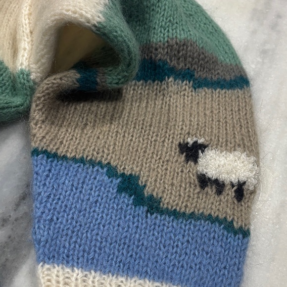 Mohair Classic Vintage Knit Sweater with Sheep Design - Picture 6 of 7